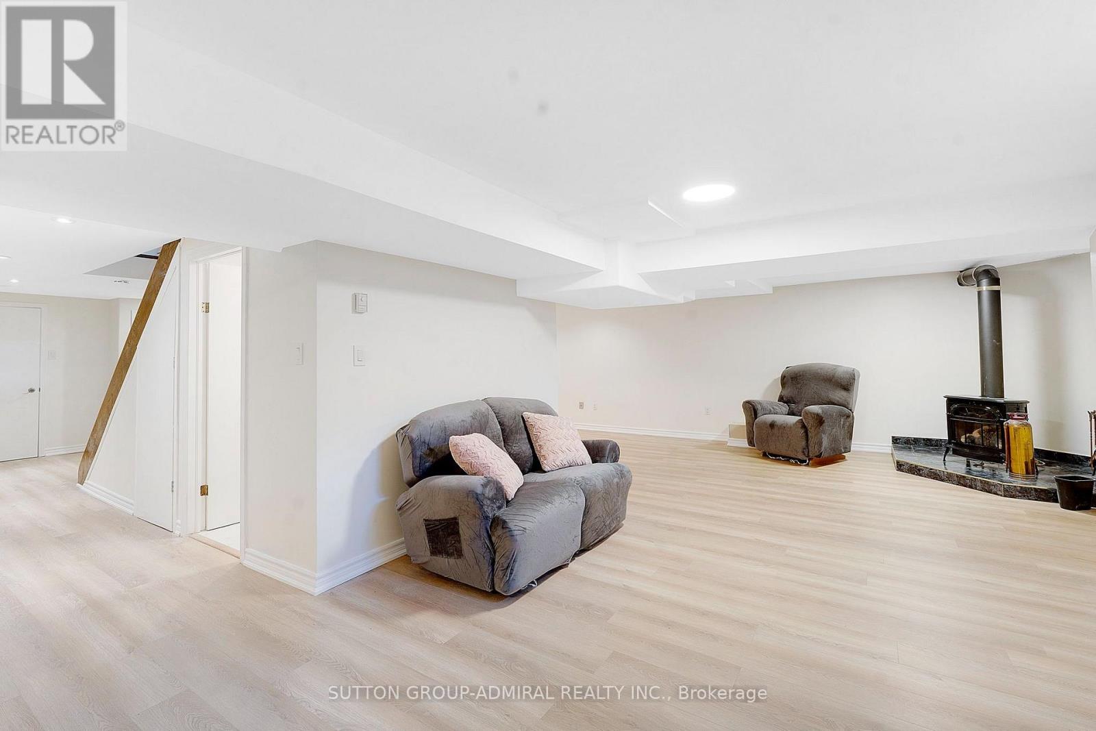 26 ALBERY CRESCENT - Image 40