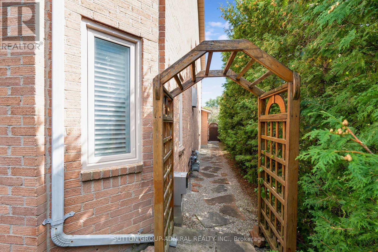 26 ALBERY CRESCENT - Image 43