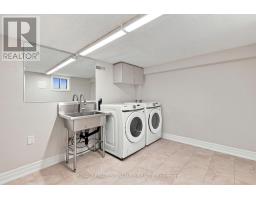 11 Brook Tree Crescent, Toronto, ON M9P1K8 Photo 37
