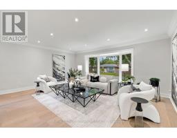 11 Brook Tree Crescent, Toronto, ON M9P1K8 Photo 6
