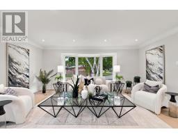 11 Brook Tree Crescent, Toronto, ON M9P1K8 Photo 7