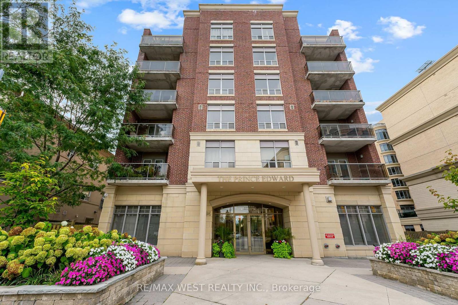 Photo of 4196 Dundas Street