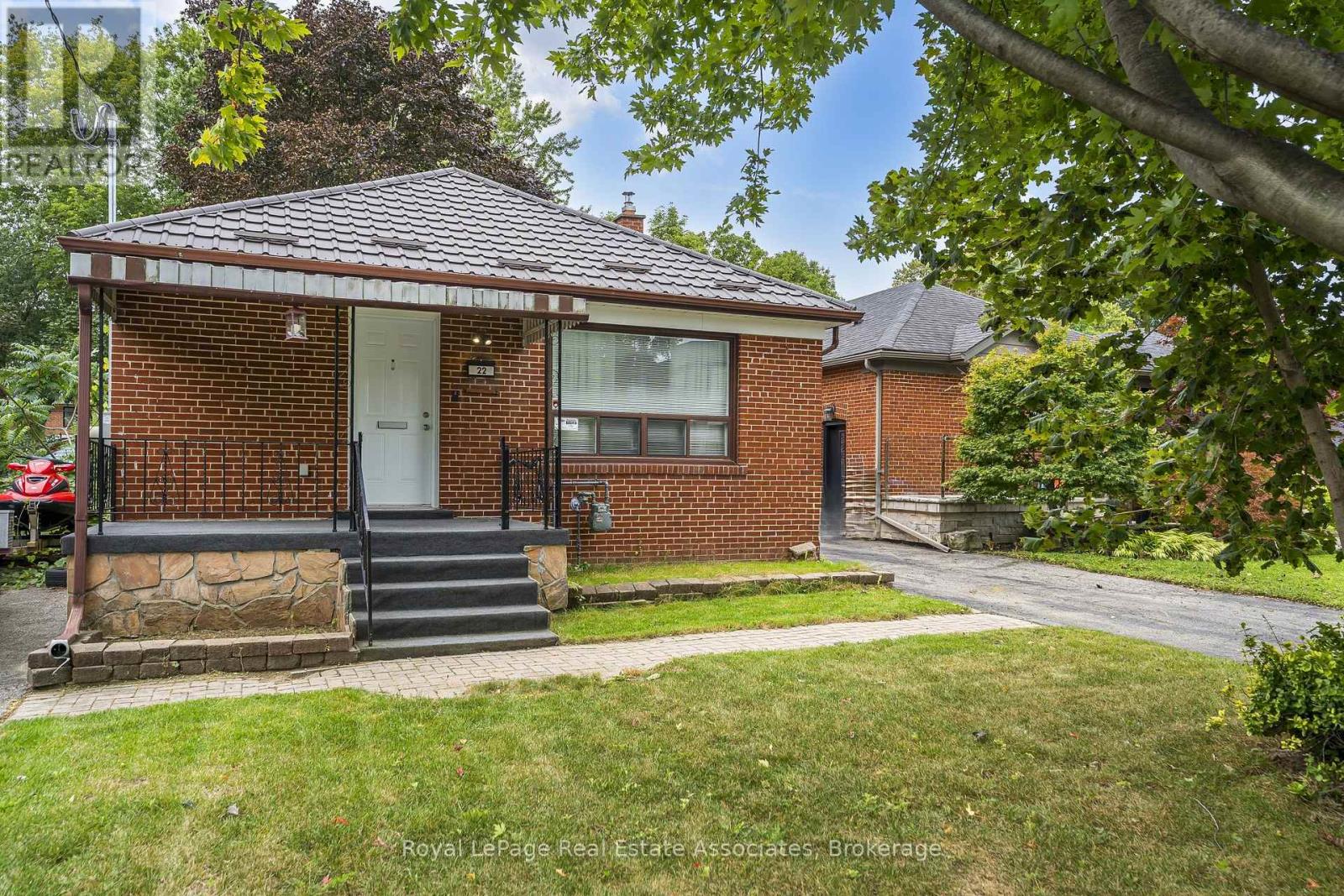 Photo of 22 Maple Avenue