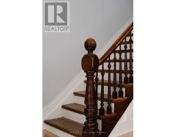 27 Callender Street, Toronto, ON M6R2H2 Photo 15