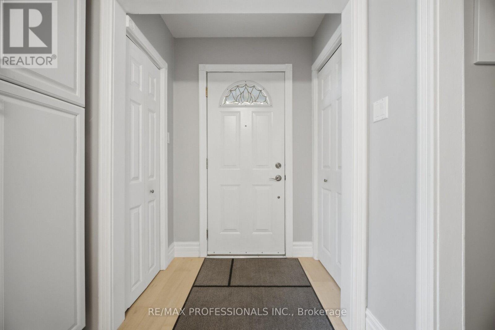 Photo of 8 SMITH CRESCENT