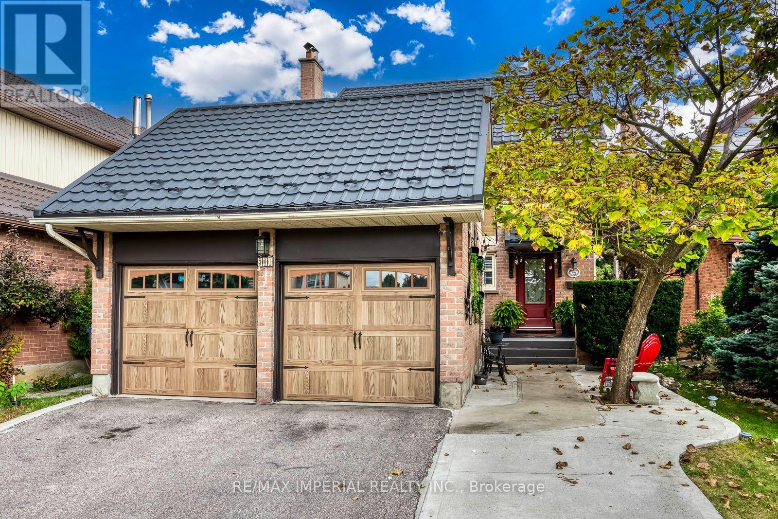 Photo of 301 KINGSBRIDGE GARDEN CIRCLE