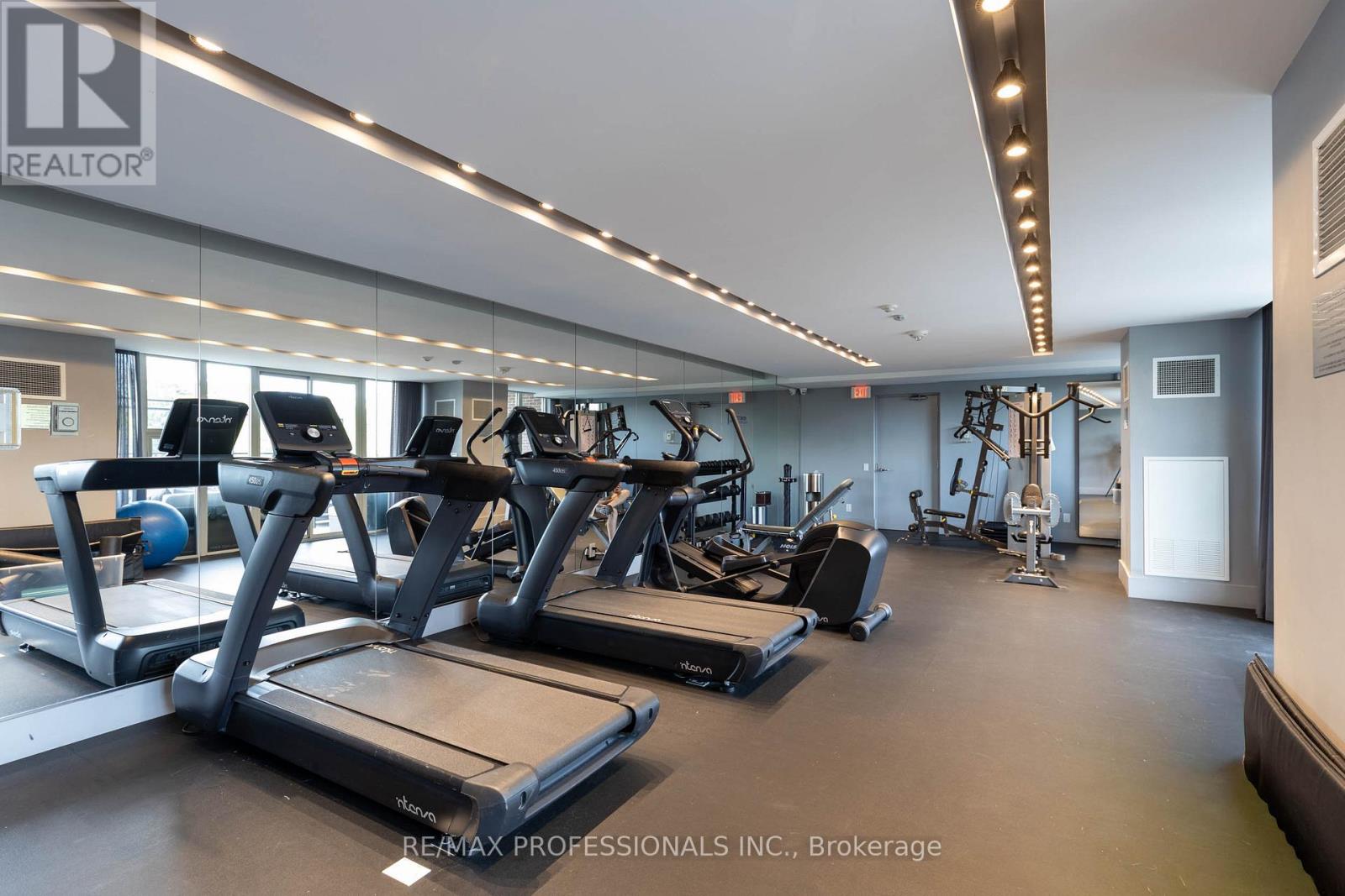 #410 1638 BLOOR STREET W - 26