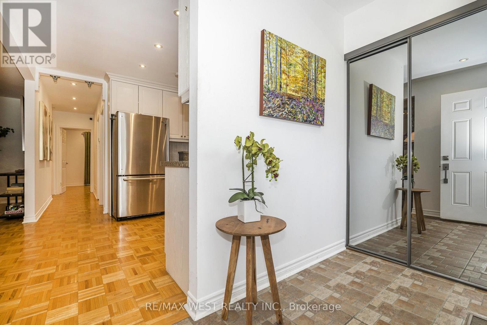 32 PINE AVENUE N - 2