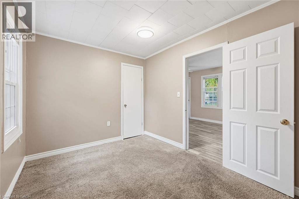 288 OXFORD Avenue - Image 15
