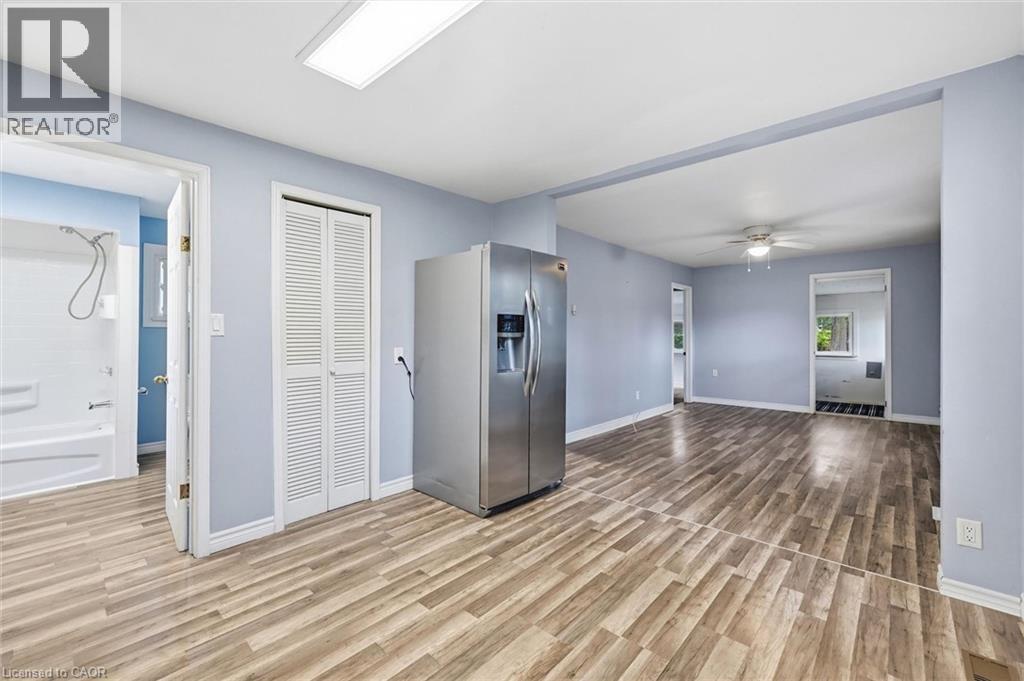 288 OXFORD Avenue - Image 18