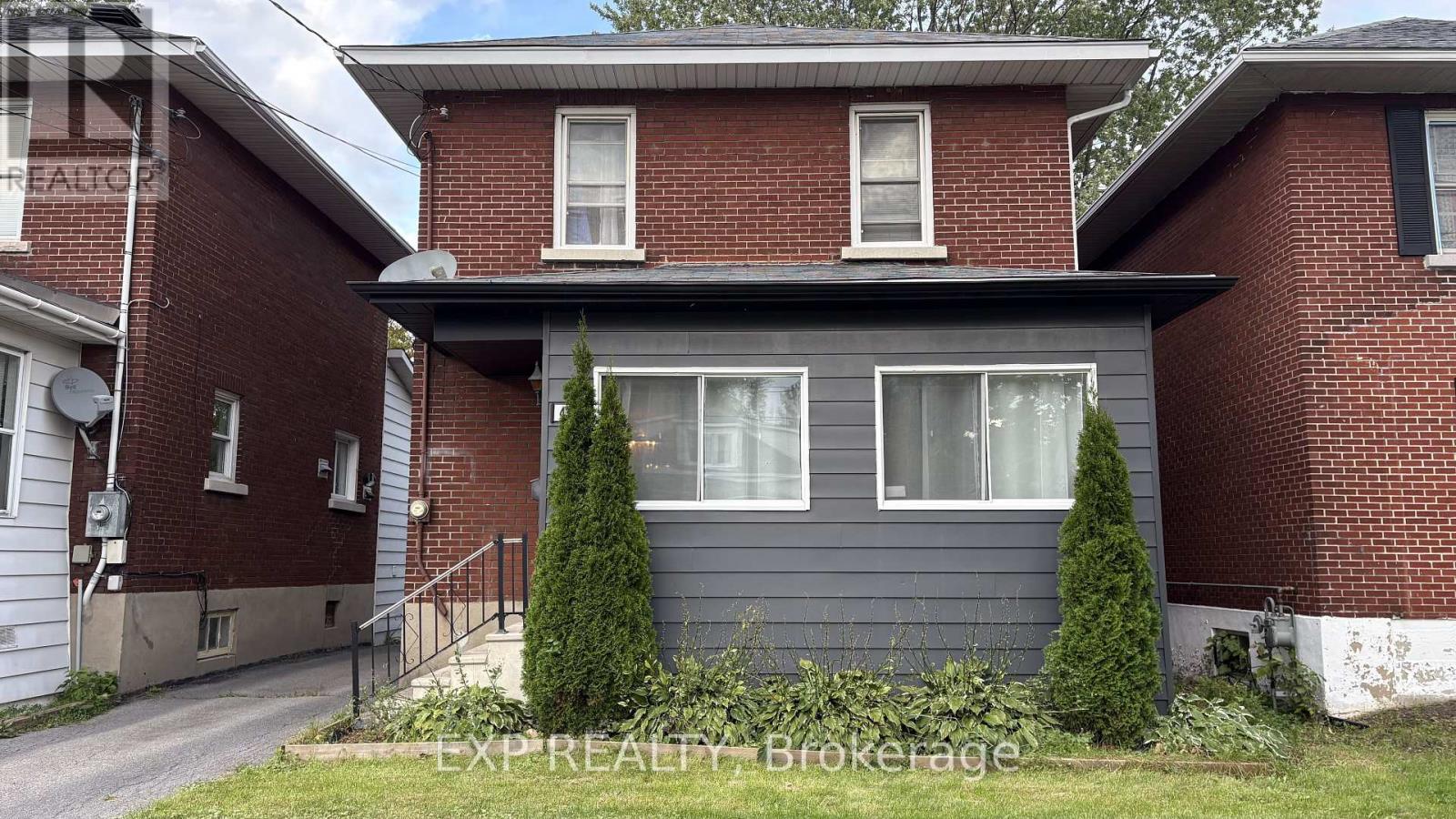 413 MARLBOROUGH STREET N - 14