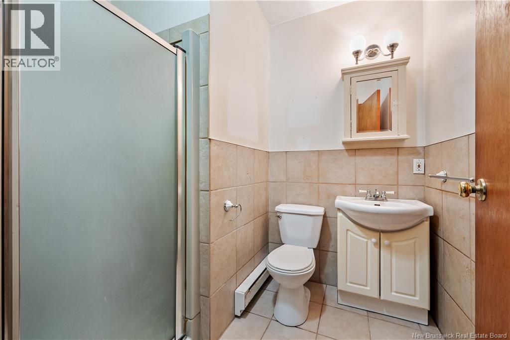 19 Academy Street - 14