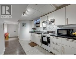 301 Kingsbridge Garden Circle, Mississauga, ON L5R1L2 Photo 40