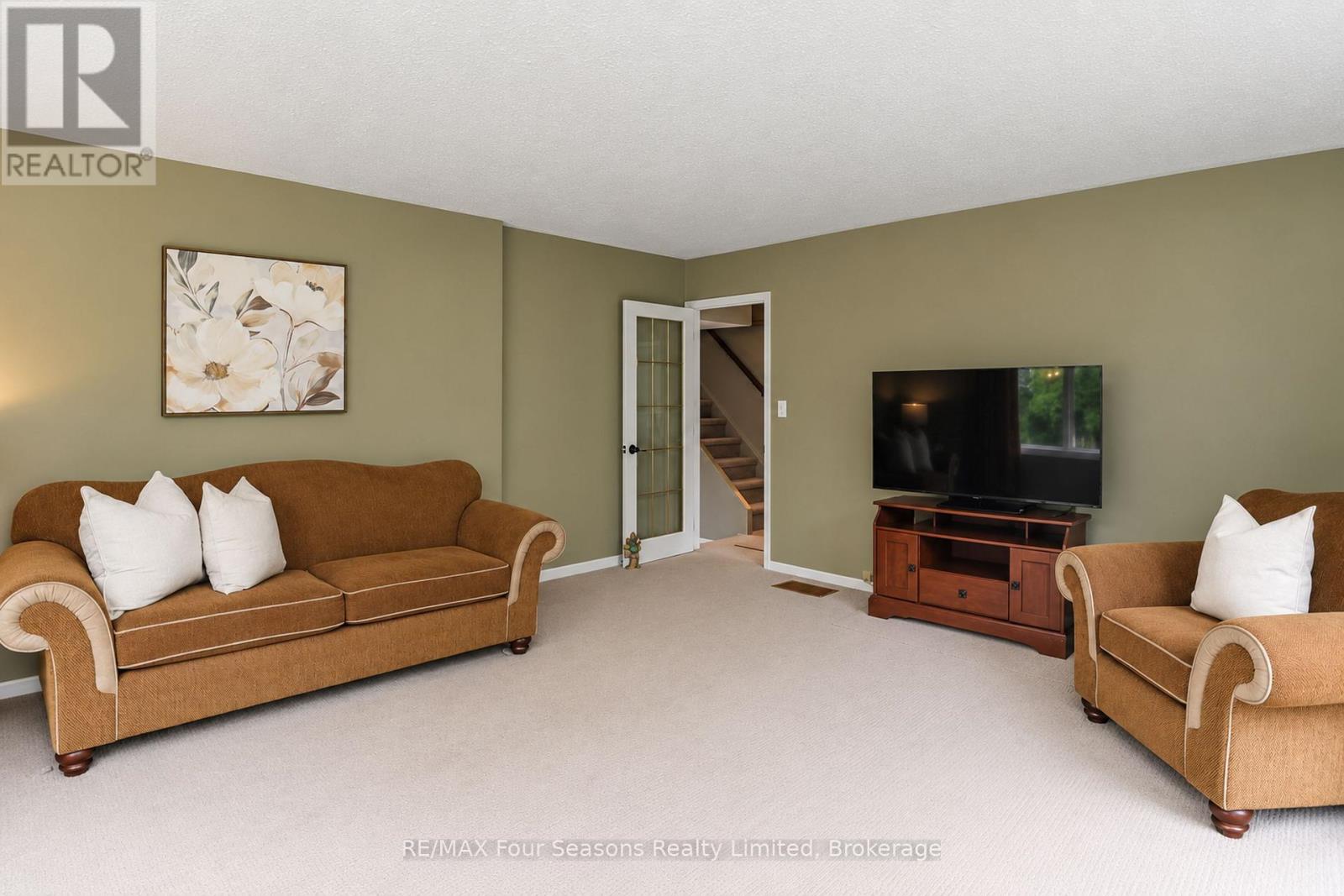 12 LAVENDER HILL ROAD - Image 36
