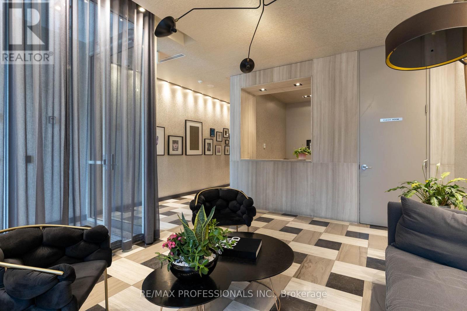 #410 1638 BLOOR STREET W - 3