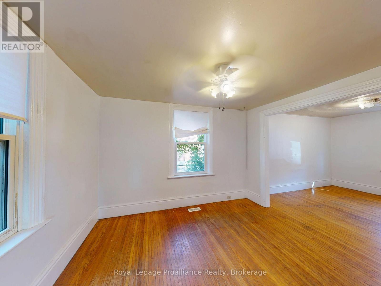 166 BURNHAM STREET - Image 13