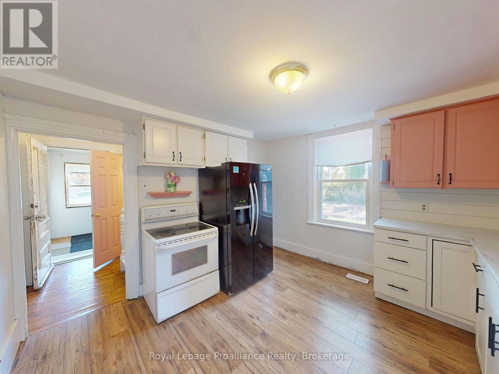 166 BURNHAM STREET - Image 14