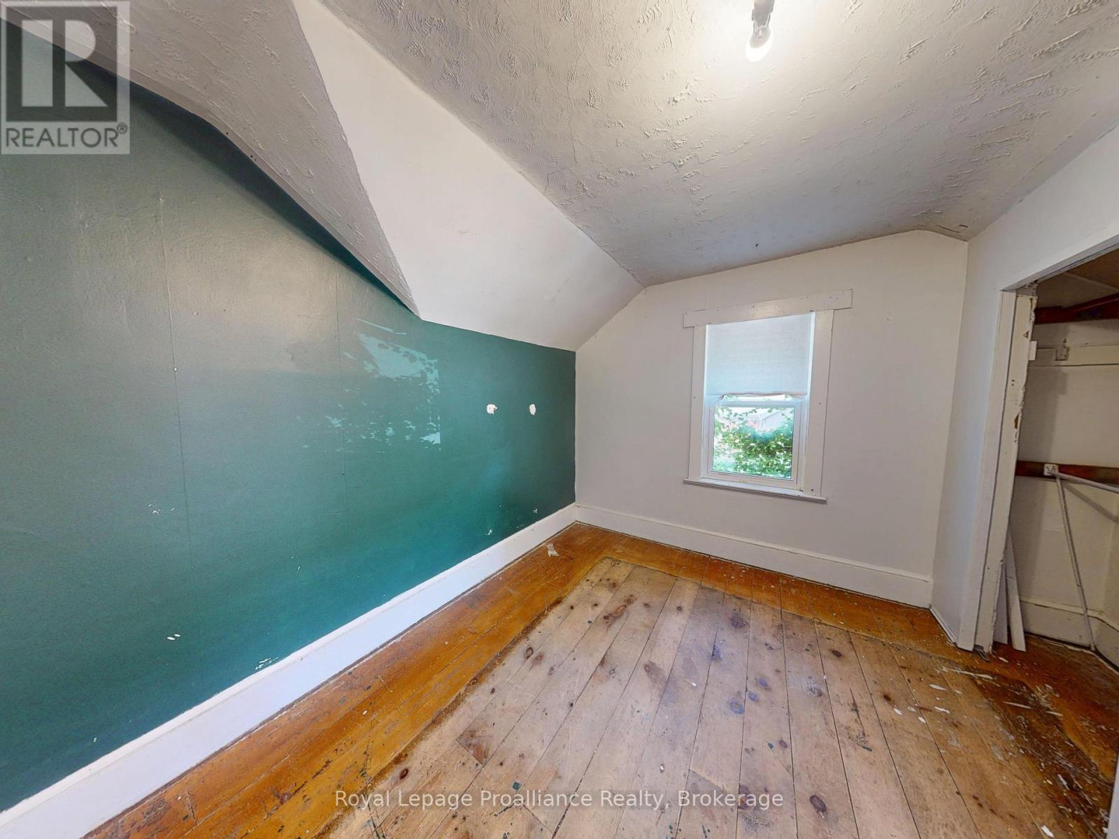 166 BURNHAM STREET - Image 18