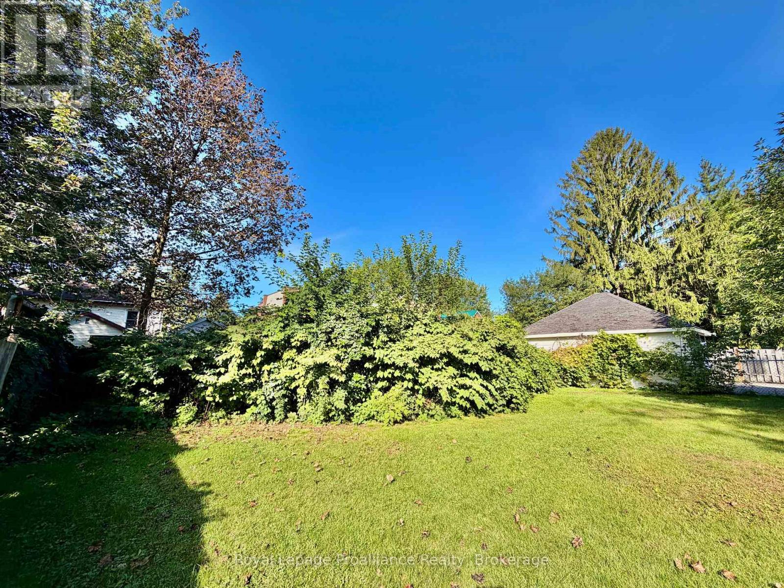 166 BURNHAM STREET - Image 27