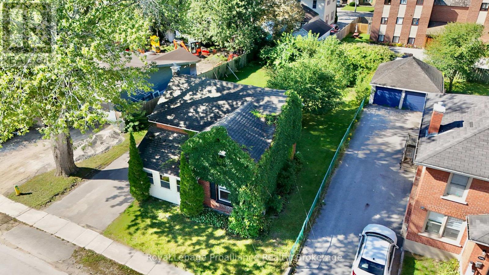 166 BURNHAM STREET - Image 3