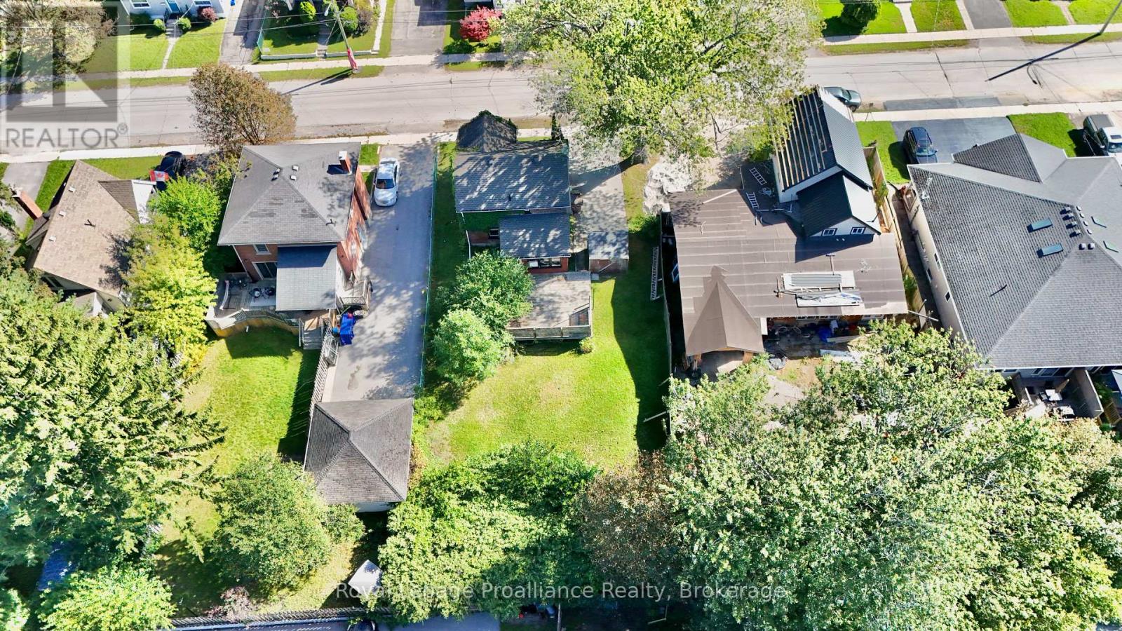 166 BURNHAM STREET - Image 30