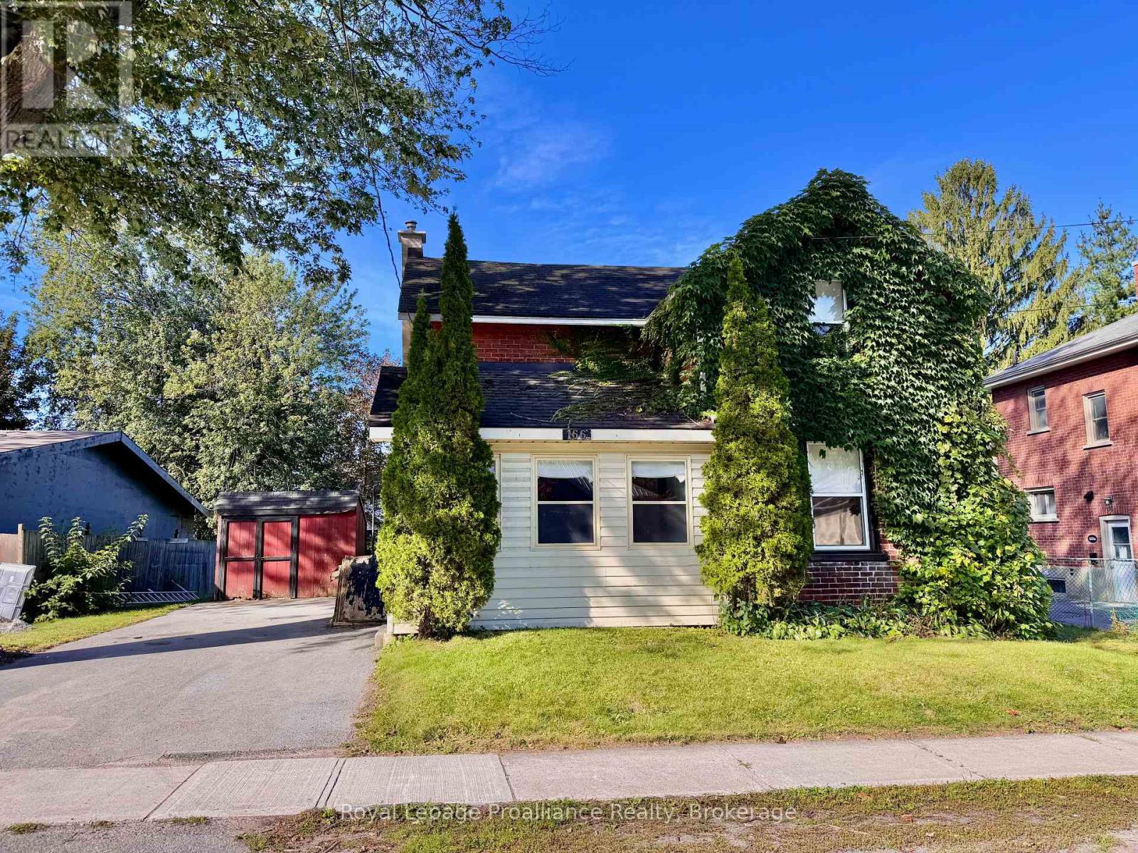 166 BURNHAM STREET - 4