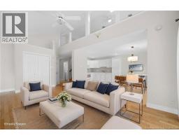 Living Room (virtually staged)