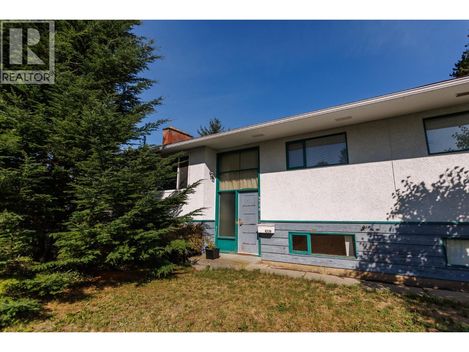 4726 SOUCIE AVENUE - 1