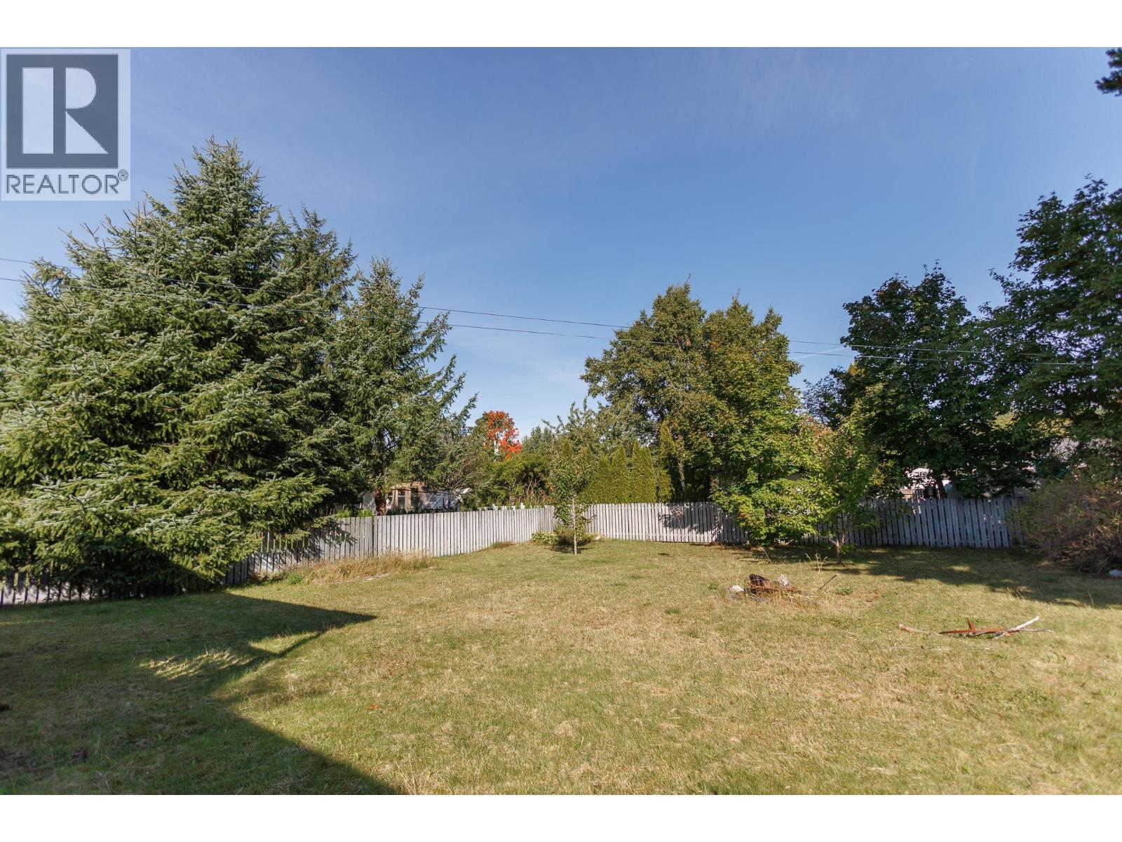 4726 SOUCIE AVENUE - 28