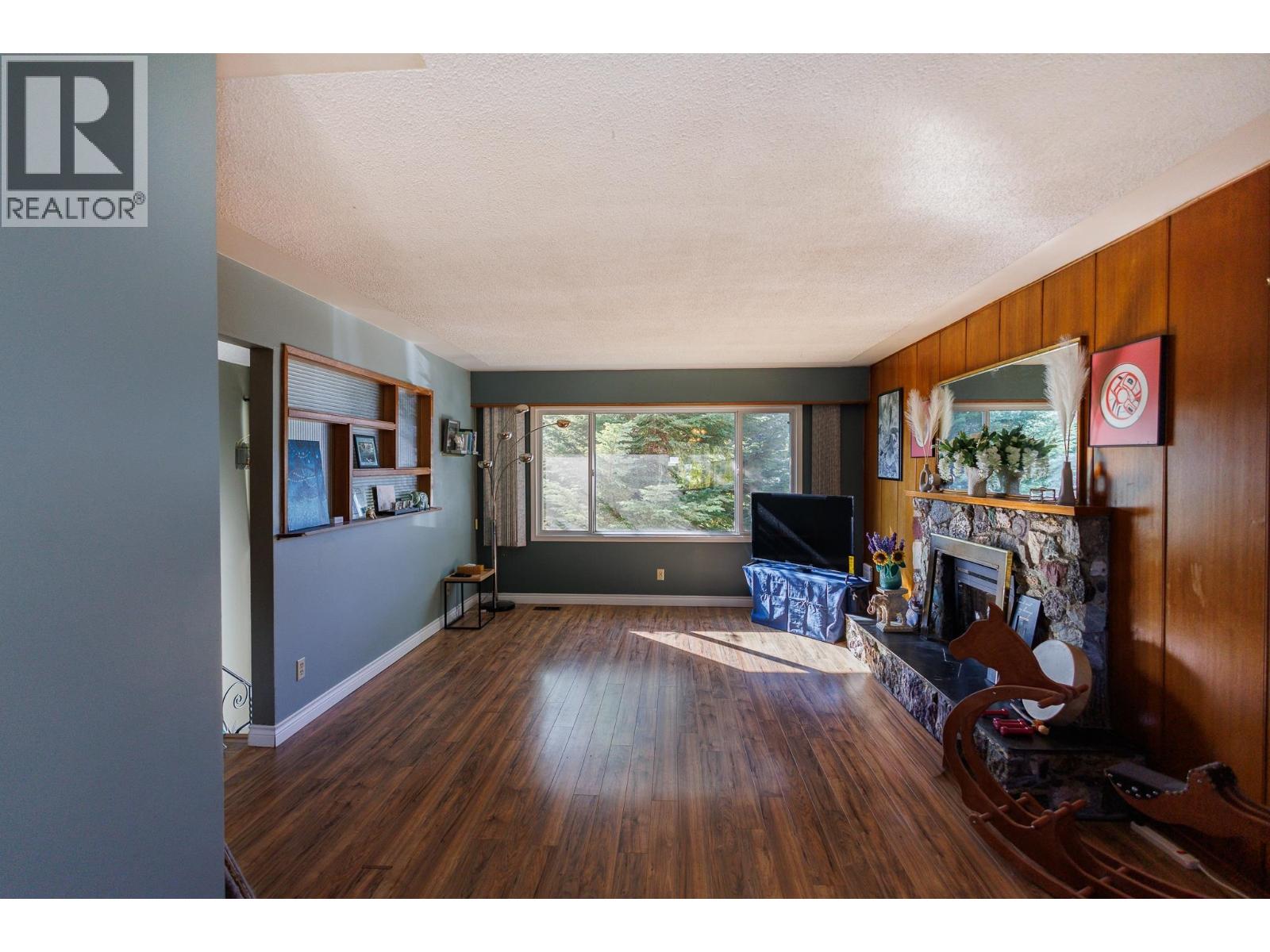 4726 SOUCIE Avenue, Terrace, British Columbia, V8G2G1, Terrace, British Columbia — photo 3 of 5