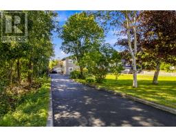 12 Brookfield Road thumbnail 3