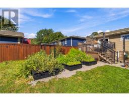 12 Brookfield Road thumbnail 36