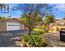12 Brookfield Road thumbnail 41