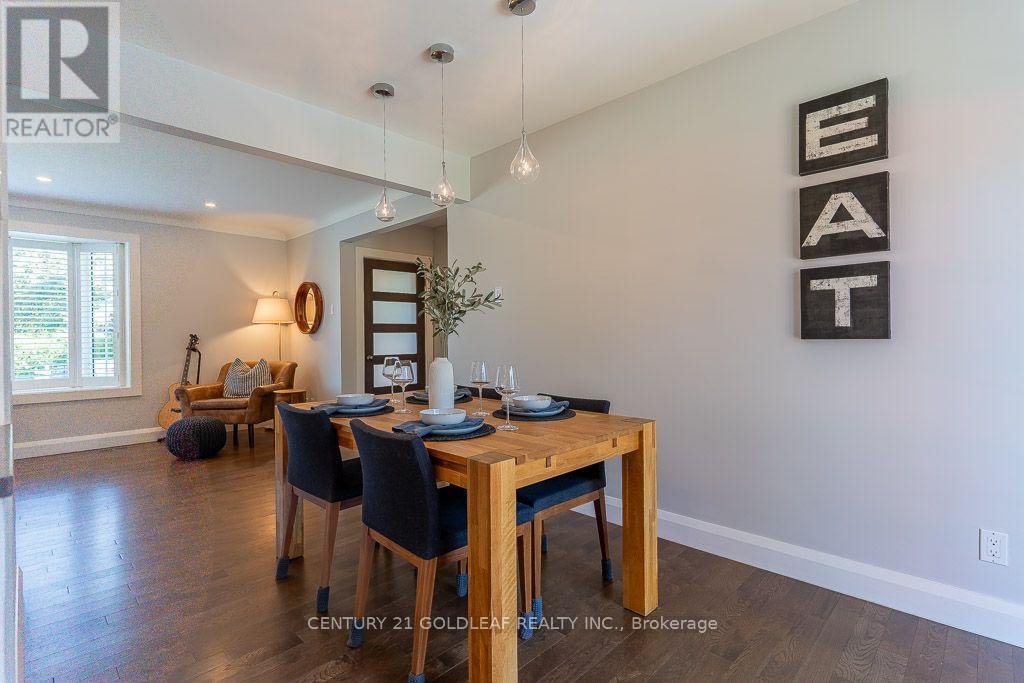 27 ROUNDHAY DRIVE - 10