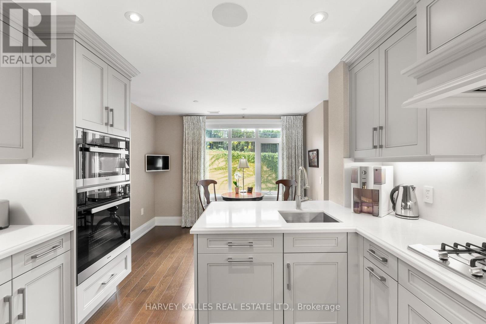 Photo of 227 - 1900 BAYVIEW AVENUE