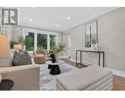 Kitchen - 24 Glenshaw Crescent, Toronto, ON M4B2C9 Photo 8