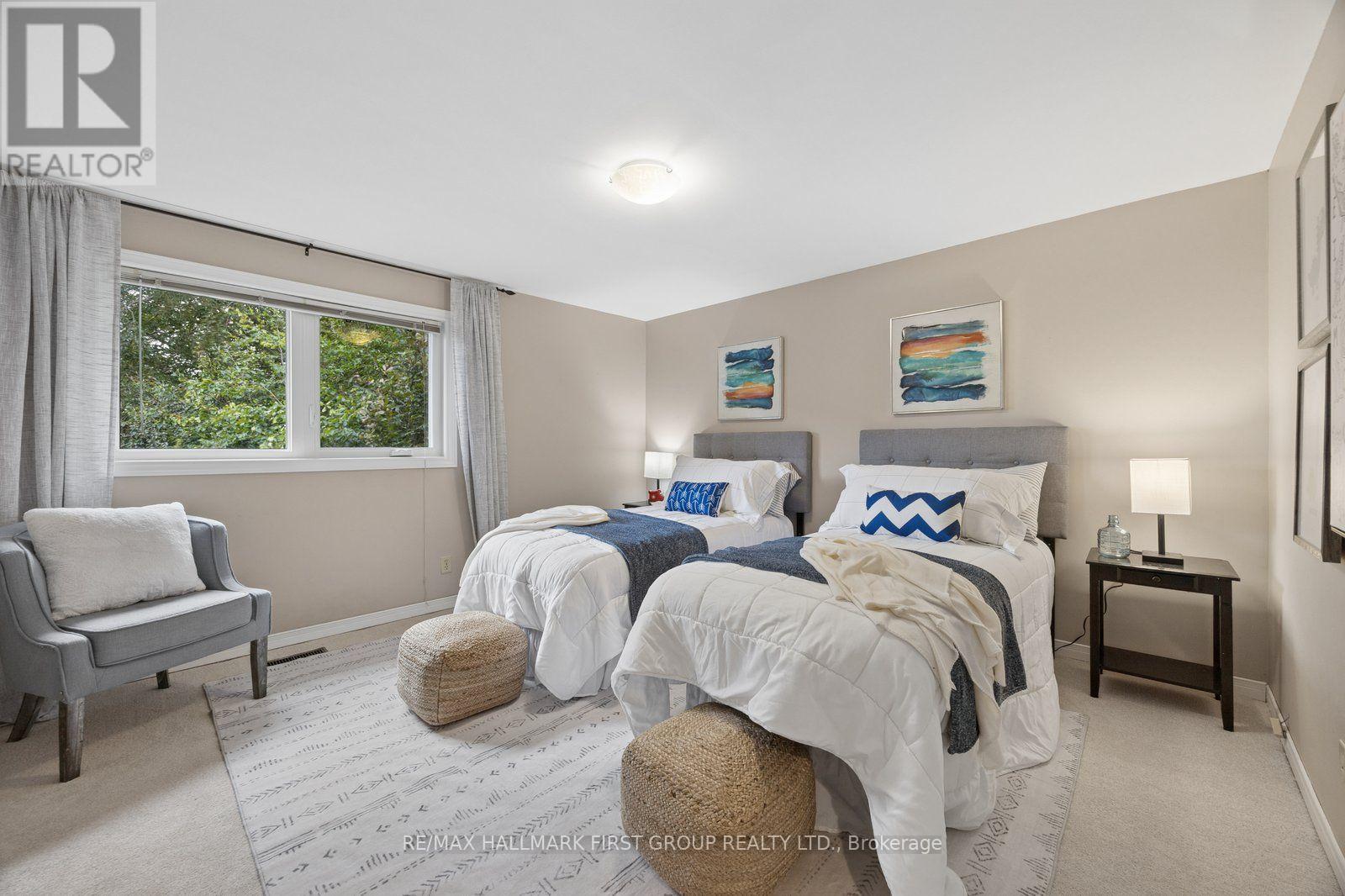 920 ESSA CRESCENT - 27