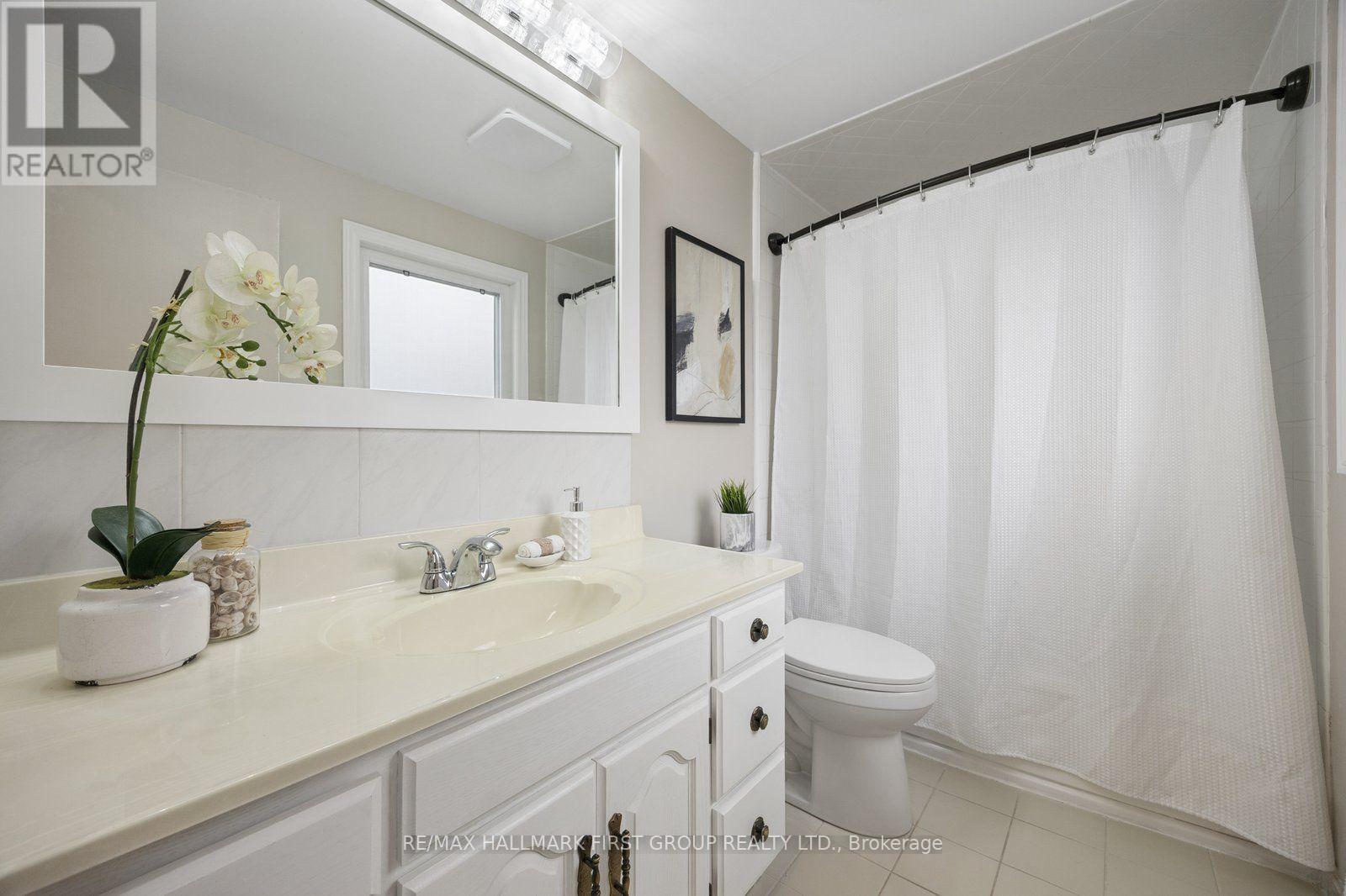 920 ESSA CRESCENT - 30