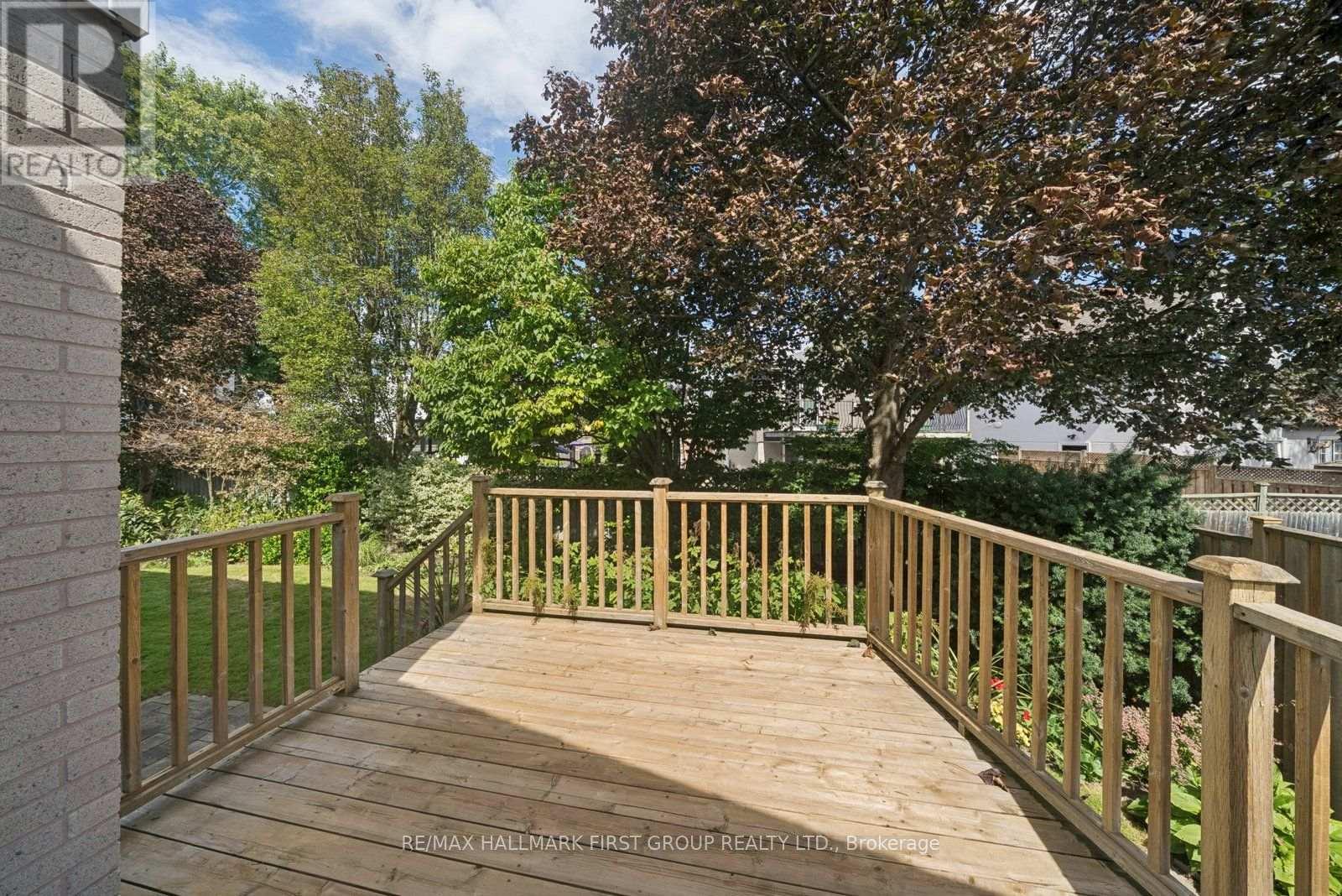 920 ESSA CRESCENT - 39