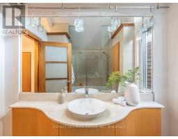 8 Wiley Avenue, Toronto, ON M4J3W4 Photo 12