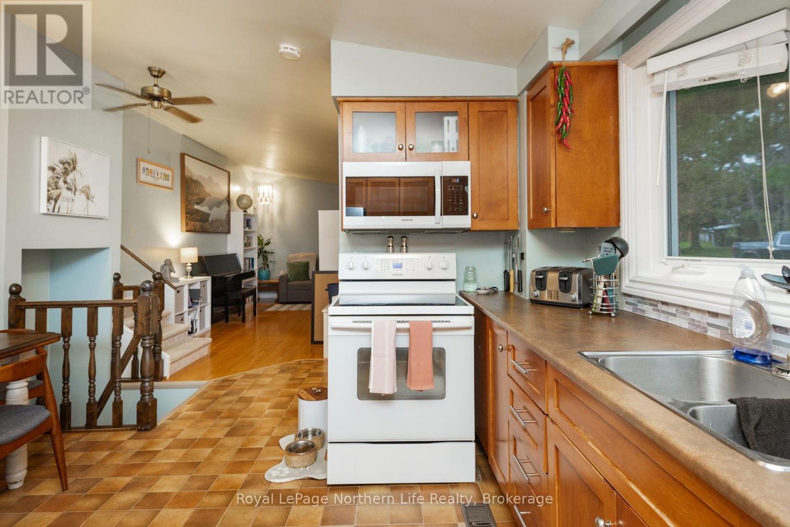 763 EASTWOOD AVENUE - 7