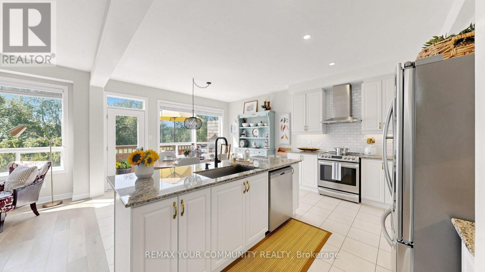 92 LAMPKIN STREET - 16