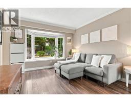 2pc Bathroom - 19 Hillsdale Court, Dundas, ON L9H6H1 Photo 7