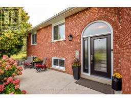 Living room - 7 Orsi Drive, Oro Medonte, ON L3V7Z7 Photo 6