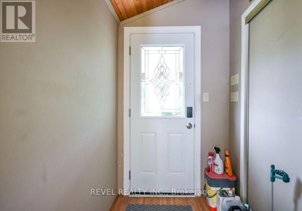 10923 Provincial Hwy 11 Highway, Severn, Ontario, L3V0Y8, Severn, Ontario — photo 3 of 5