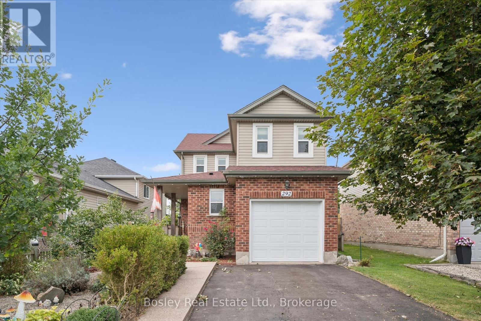 292 MILLBURN BOULEVARD, Centre Wellington (Fergus)