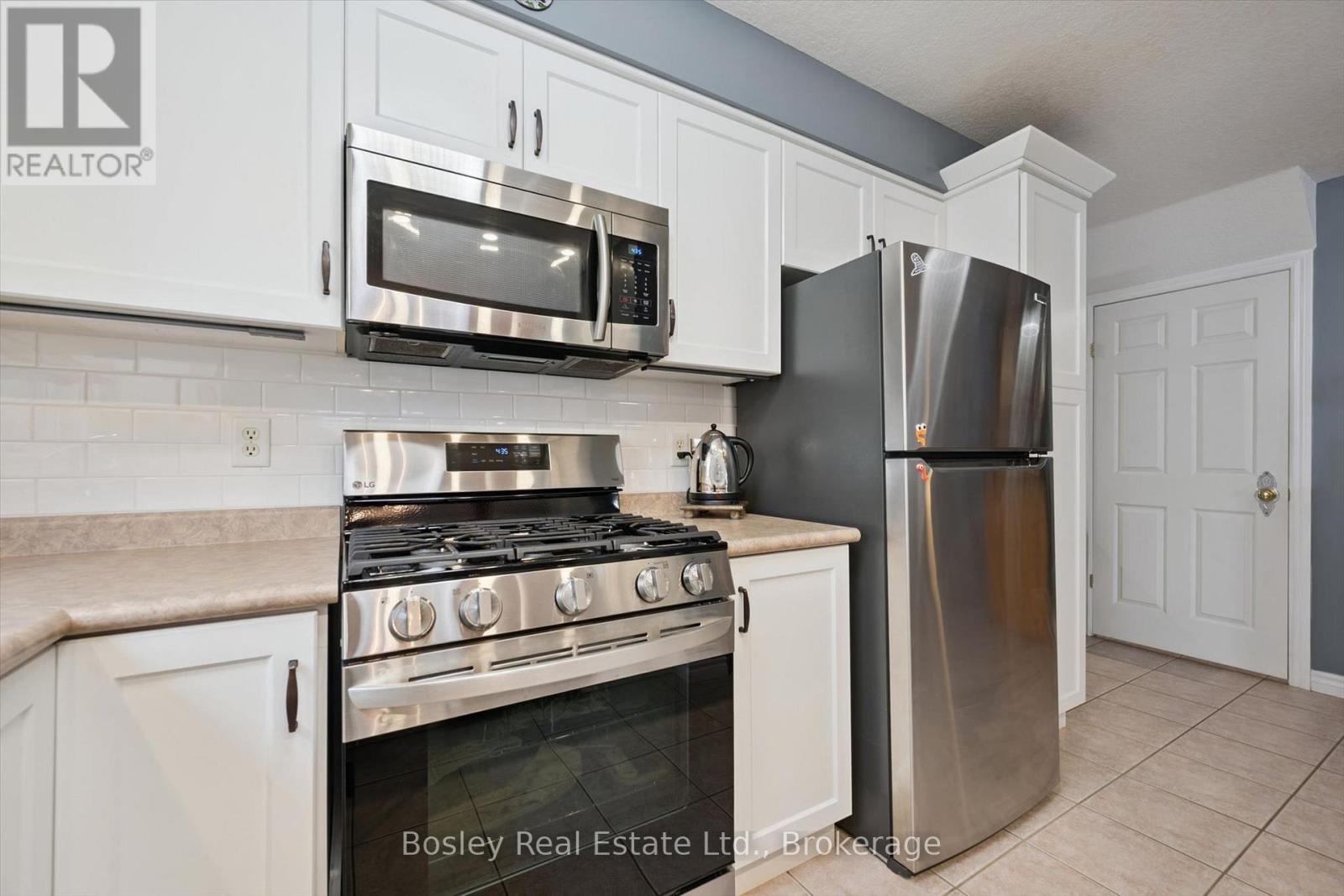 292 MILLBURN BOULEVARD, Centre Wellington (Fergus) — photo 12