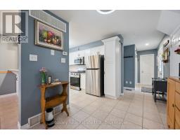Sunroom - 292 Millburn Boulevard, Centre Wellington, ON N1M3S3 Photo 10