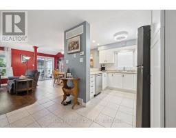 Living room - 292 Millburn Boulevard, Centre Wellington, ON N1M3S3 Photo 9