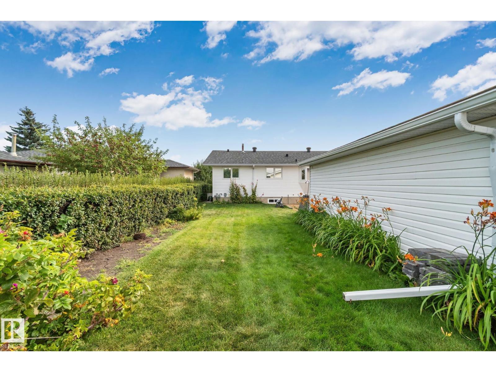 14724 73 ST NW - 45